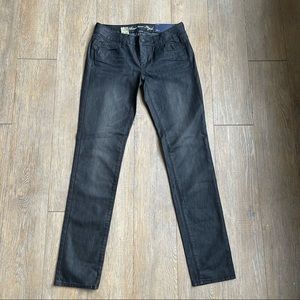 American Eagle - Women’s - Low Rise Coated Black Wash Jeans - Size 2R